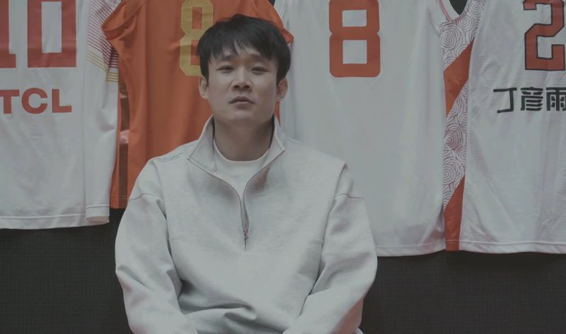  从丁神巅峰到无奈告别；丁彦雨航八年抗争，终选择新起点。 体育新闻