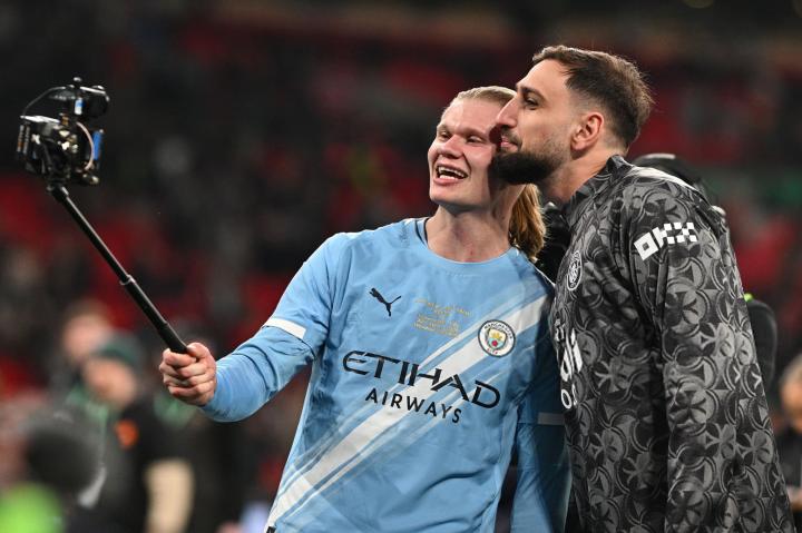 曼城捧杯温布利,奥赖利闪耀全场;哈兰德盛赞队友,这一天格外难忘。 体育新闻 曼城捧杯温布利,奥赖利闪耀全场;哈兰德盛赞队友,这一天格外难忘。 体育新闻