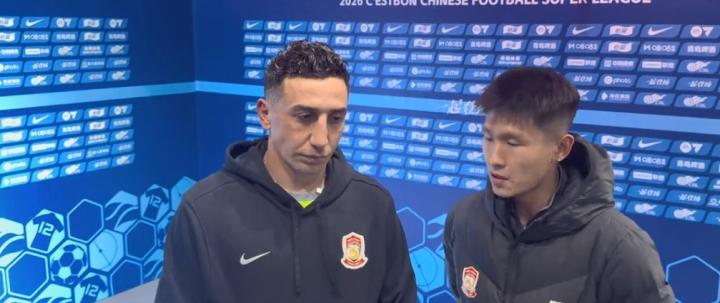 戴维森赛后畅谈;郑智球员时代成就辉煌;球队将积极融入其战术理念。 体育新闻