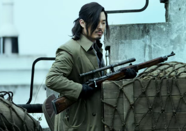  《瞄准》：狙击镜下的叙事实验，谍战类型的新坐标 影视小说