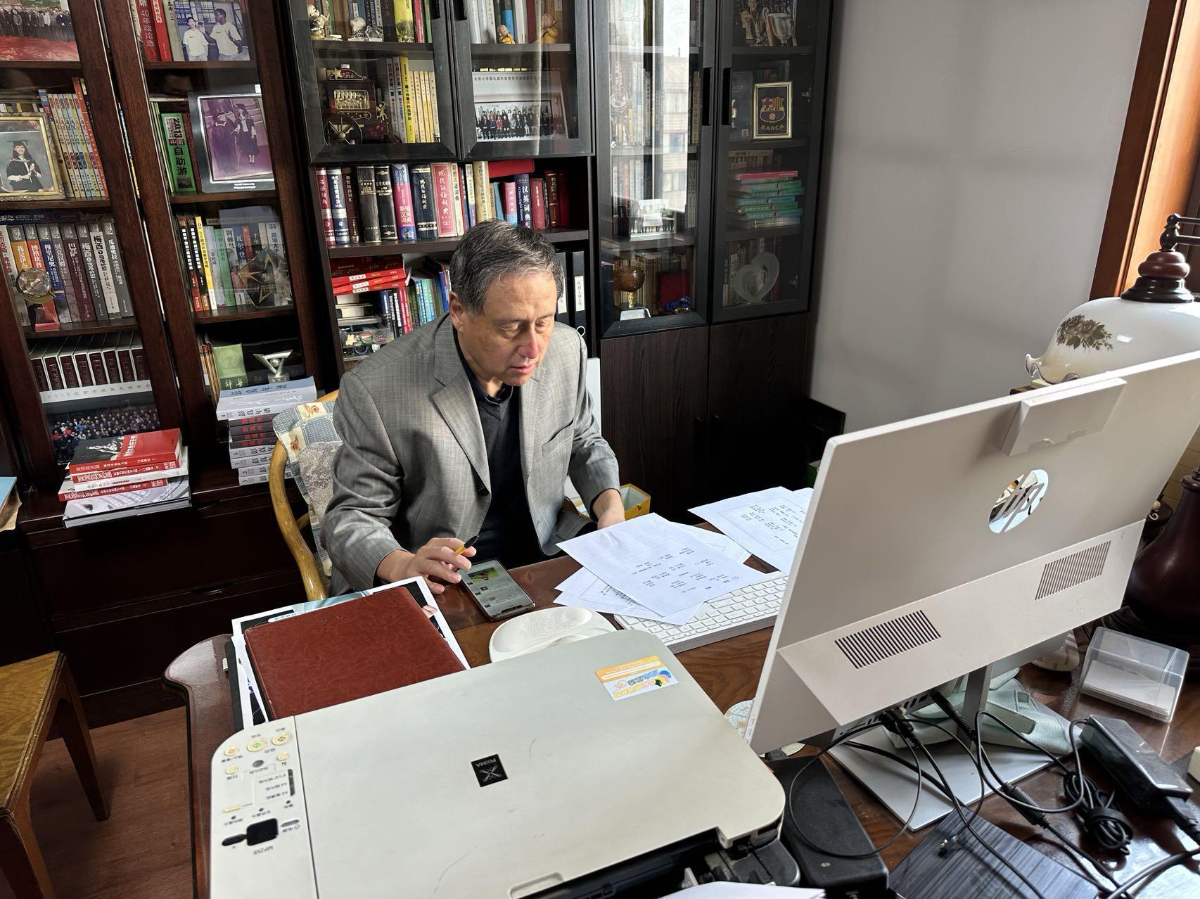  【技术解码】张路足彩预测方法论：近22场19场命中背后的数据逻辑 体育新闻